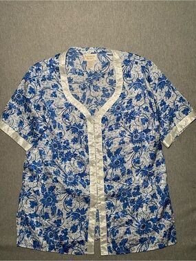 vintage Victoria’s Secret gold label top S lounge blue Coastal Grandma